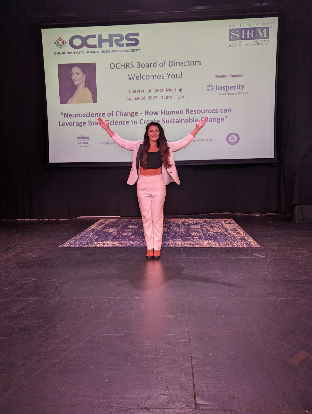 Shannon Smith delivering a keynote on applied neuroscience for sales teams